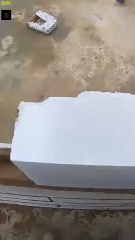 A post by @buildermanvlog on TikTok caption: #bricklayer #brick #viral #foryou #construction