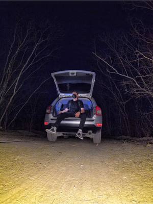 A post by @josefloresterror on TikTok caption: Pase la noche en camino embrujado 😱🔦#misterio #exploring #terror #paranormal #fantasma 