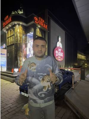 A post by @cznburak on TikTok caption: 📍Czn Burak Vadi İstanbul Mall , CZN BURAK ETİLER😍