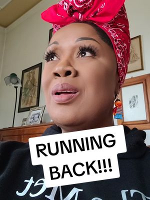 A post by @cherylporterdiva on TikTok caption: Sad but true story. WHY? 🤣 #vocalhealth #vocalcoach #cherylportervocalcoach #nodules 