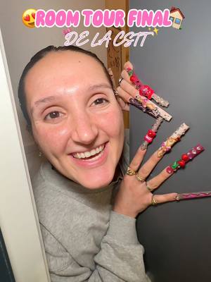 A post by @evacstt on TikTok caption: Au bout d'un an, je vous fais enfin le room tour final !! 🏠✨💅🏼Un grand merci à @Ayhome pour cette décoration incroyable, sa gentillesse et sa bienveillance 🥹🫶🏼#comedi #humour #viral #trend #roomtour #roomdecor