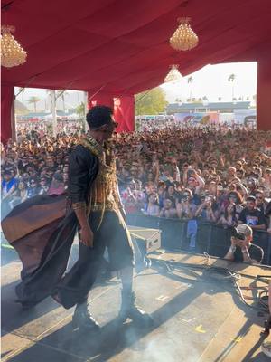 A post by @mohamedramadanws on TikTok caption: أنا ف كوتشيلا و انت زي ما انت 😂🚨 
