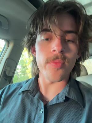 A post by @cartercartercartercarte on TikTok caption: Katy Perry has no business being in space