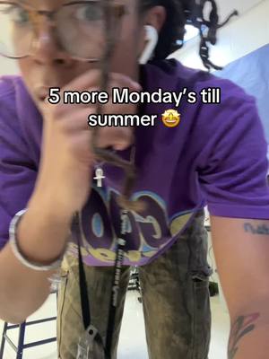 A post by @notliltecca03 on TikTok