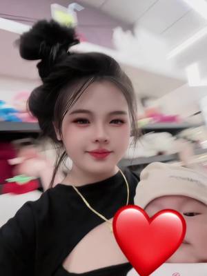 A post by @chanh_yang3 on TikTok caption: #อย่าปิดการมองเห็น #ขึ้นฟีดเถอะ #จีนน้อย👶🏻🇨🇳 