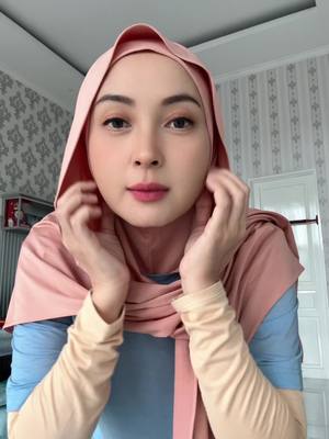 A post by @dellapuspita79 on TikTok caption: 😅😅 cuma konten aja ya say 😆