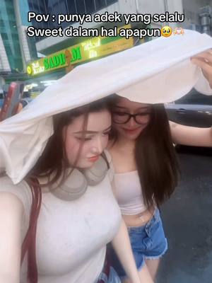 A post by @ikke.jenner on TikTok caption: 🤍🤍