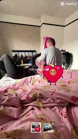 A post by @bxbyyell on TikTok caption: ❤️