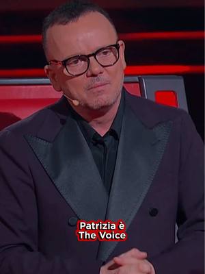 A post by @thevoiceitaly on TikTok caption: Patrizia tu sei THE VOICE ✌️🎶  #TheVoiceSenior #davedere 