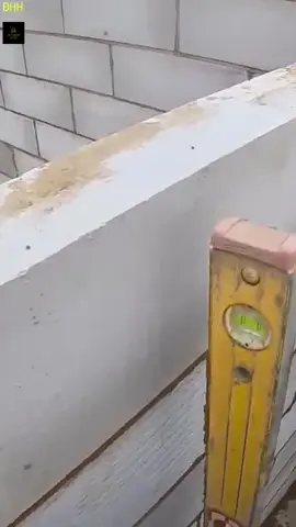 A post by @buildermanvlog on TikTok caption: #bricklayer #brick #viral #foryou #construction
