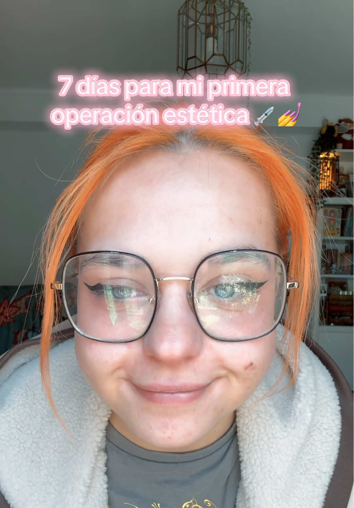 A post by @huronarolera on TikTok caption: Los que venís de Twitch y ya sabéis… no hagáis spoilers!! 🤫🤫🤫 #estetica #operacion #cirujia #new #cambio 
