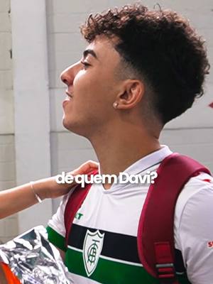 A post by @jaobastos on TikTok caption: Ele perdeu o kinder ovo! #irmaos #criadorporesporte #kinderovo 
