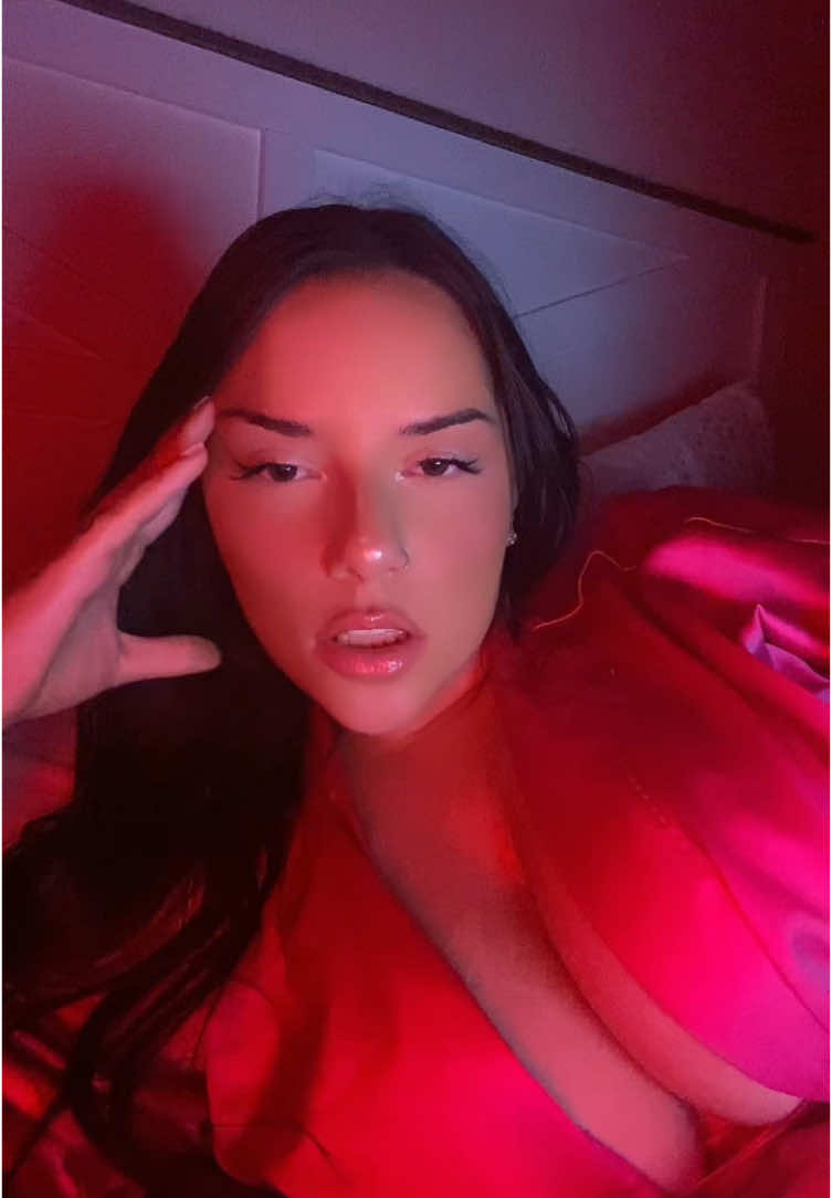 A post by @kendallangel333 on TikTok caption: thanks for hanging out, angels 🤍