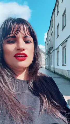 A post by @alex271976 on TikTok caption: Es bonito rodearse de buena jente os quiero mucho amigas###@😎💙🕊️ 💗perla 🌹🌹🌹 @María  Gallega 