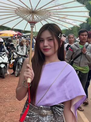 A post by @meiqueen111 on TikTok caption: ចូលឆ្នាំបងប្អូនទៅណាលេងខ្លះ?✨💕#foryoupage❤️ #food #cambodia 