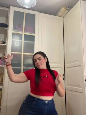 A post by @bymellygutierrezv on TikTok caption: ❤️❤️❤️#paratiiiiiiiiiiiiiiiiiiiiiiiiiiiiiii #personal #fyp 