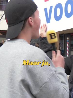 A post by @officialbenderbij on TikTok caption: Zijn kijkcijfers niet belangrijk voor de NPO?🐝