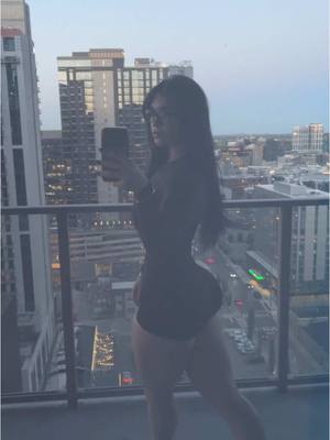 A post by @nataliluvr on TikTok caption: @Gymshark sale april 17th code “LUVR” #gym #gymtok #foryou #fortnite 