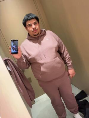 A post by @notandierhoe on TikTok caption: i rlly cant breathe bruh