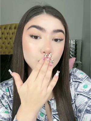 A post by @montpantoja on TikTok caption: POR QUÉ TENGO UNA RELACIÓN A DISTANCIA CON MI NOVIO?🤷🏻‍♀️❤️‍🩹