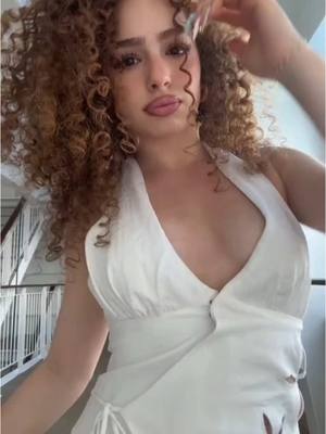 A post by @eliana.kalogeras on TikTok caption: 1 2 3