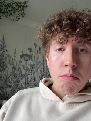 A post by @spencewuah on TikTok caption: if there’s one thing about me i won’t stfu #fyp 