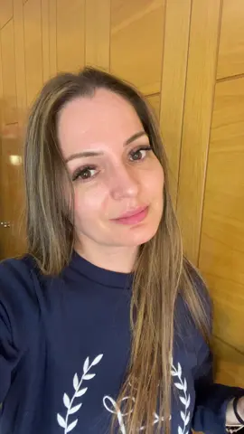 A post by @joanajohana on TikTok caption: #pentrutine🇪🇸🇷🇴 #parati #hashtags 
