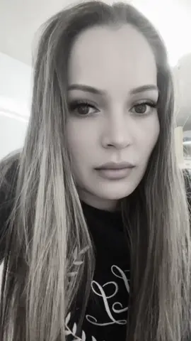 A post by @joanajohana on TikTok caption: #pentrutine🇪🇸🇷🇴 #parati #humor 