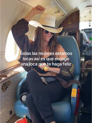 A post by @anabarbaraoficial on TikTok caption: Ni modo 🤷🏻‍♀️ repórtense todas las locas #frases #mujer #loca 