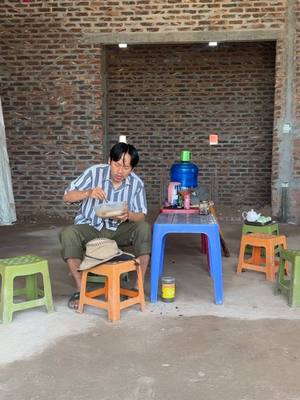 A post by @phamvinh271099 on TikTok caption: Phụ Hồ, đồ - Tập 7 | #phamvinh99 #vulaci #pv_entertainment #bongsenvang 