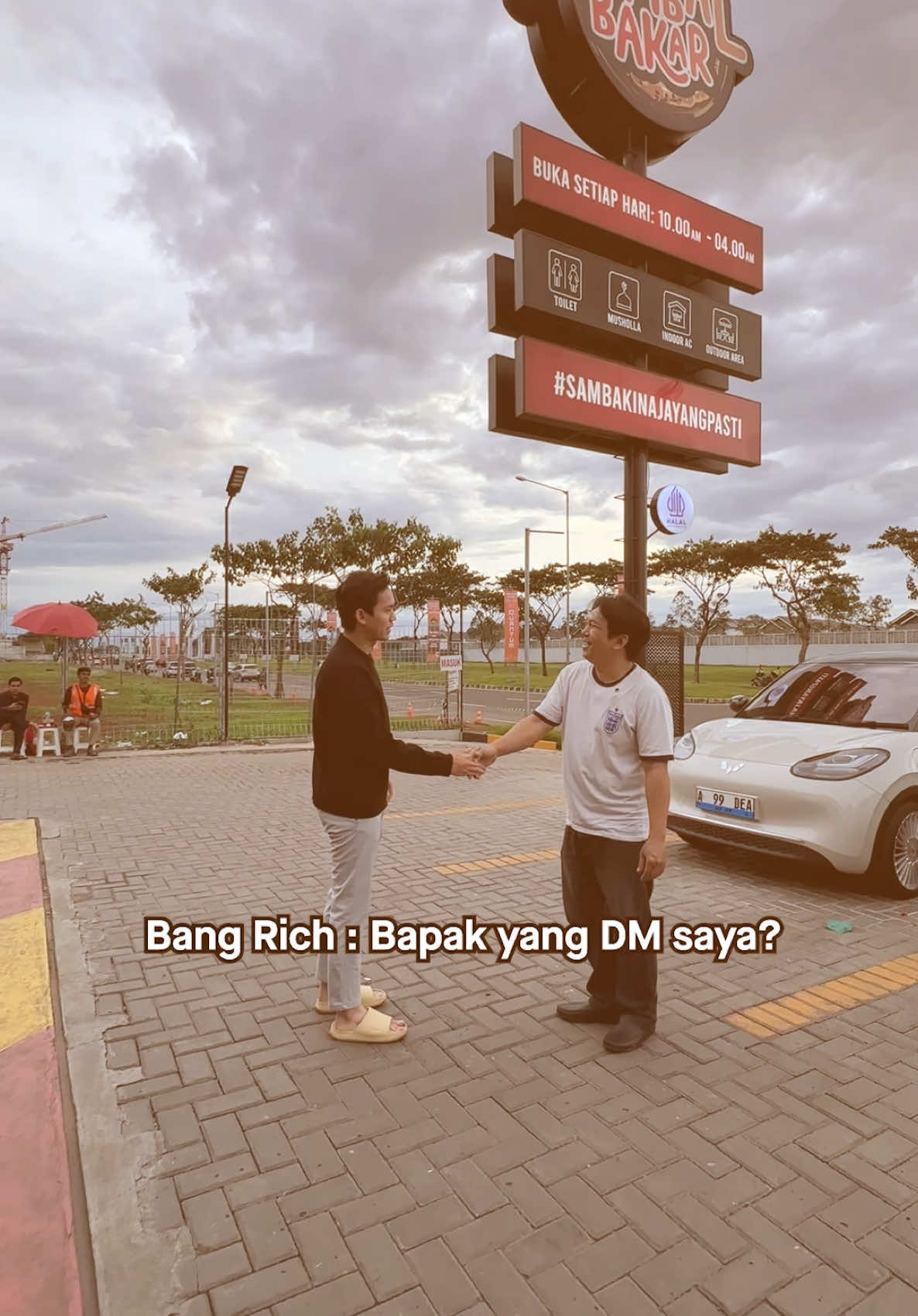 A post by @callmerichs on TikTok caption: Umur bukan alasan untuk ga produktif lagi? 