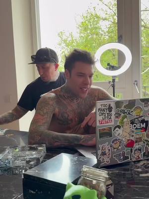 A post by @fedez on TikTok caption: Pensavo fosse amore 🫢