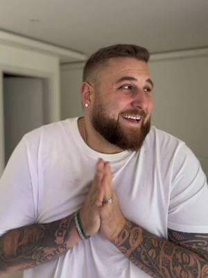A post by @nicocaponecomedy on TikTok caption: Problèmes de calculs Ep.70 😂 