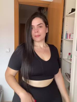 A post by @bymellygutierrezv on TikTok caption: 🩸🅰️🤞🏻 #españa #paratiiiiiiiiiiiiiiiiiiiiiiiiiiiiiii #personal #fyp 