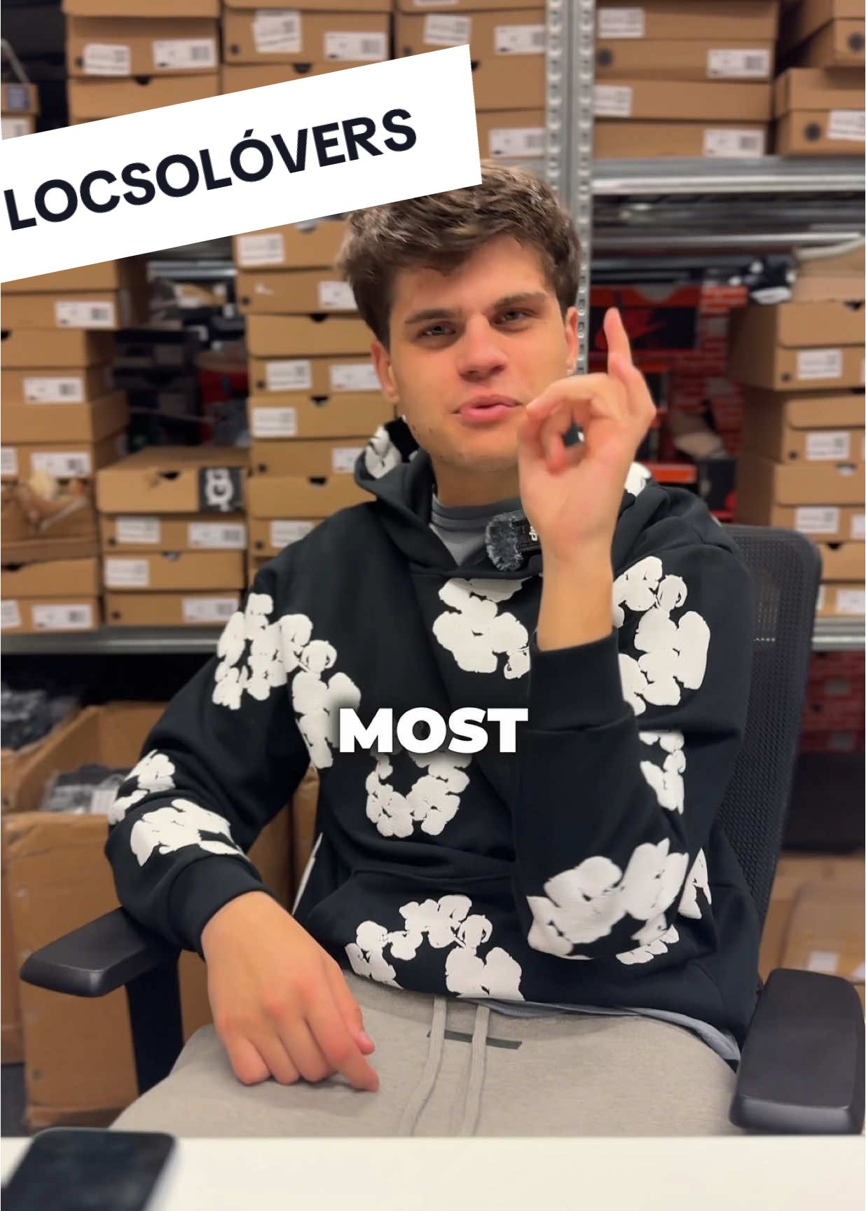 A post by @balazskicks on TikTok caption: Jöhetnek a duettek! #balazskicks 