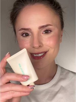 A post by @theroligore on TikTok caption: Wait… does this actually work? 👀 #SHEGLAMpartner #S#SHEGLAMPoreNoMoreprimer#SHEGLAMPrimerSHEGLAM @SHEGLAM 