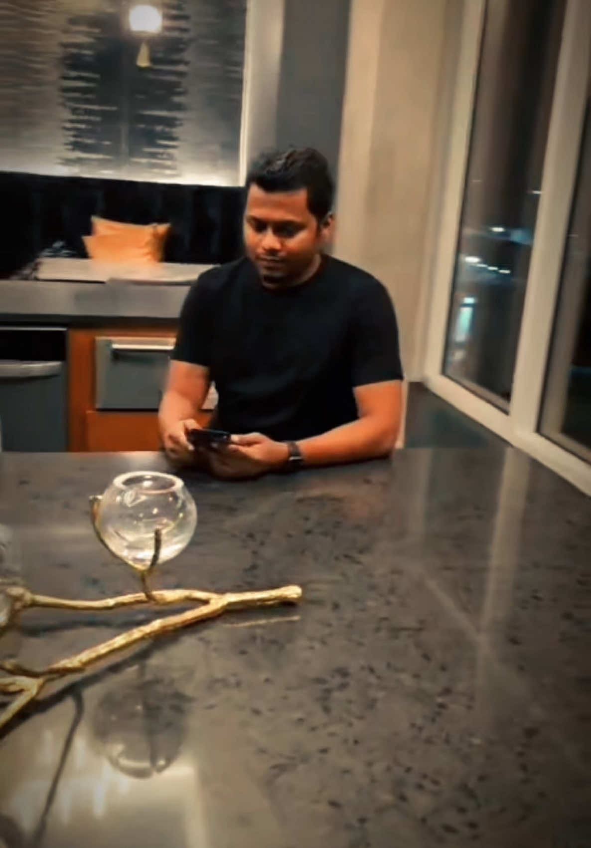 A post by @shaon_raj10 on TikTok caption: 🔥🔥#CapCut #fyp #foryoupage #foryou #shaon #🇧🇩🇺🇸 