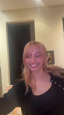 A post by @haileyknox on TikTok caption: 😂