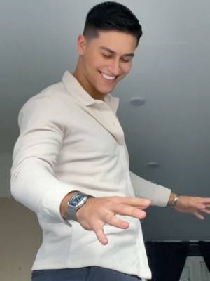 A post by @elvir_aljicevic on TikTok caption: Life is beautiful, Alhamdulillah 🤲🏼 #worldwide #viral #happy #dubai #uae #unitedarabemirates #emirates #smile #style 