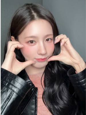 A post by @official_i_dle on TikTok caption: 𝖦 𝖦 𝖦 𝖦𝗅𝗈𝗐 𝗎𝗉 💕 #여자아이들 #GIDLE #미연 #MIYEON #Glow_Up