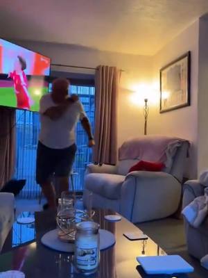 A post by @tntsportsfootball on TikTok caption: Every Man United fan last night 😅 (via @utd_forever7)