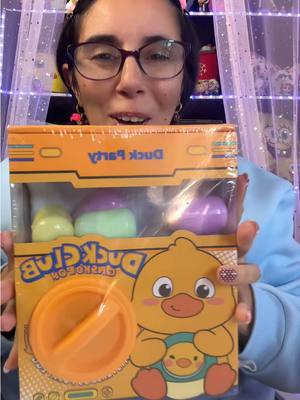 A post by @lauraegiulia_ on TikTok caption: OGGI È VENERDÌ E C’È… ASMR DI PASQUA 🐣 