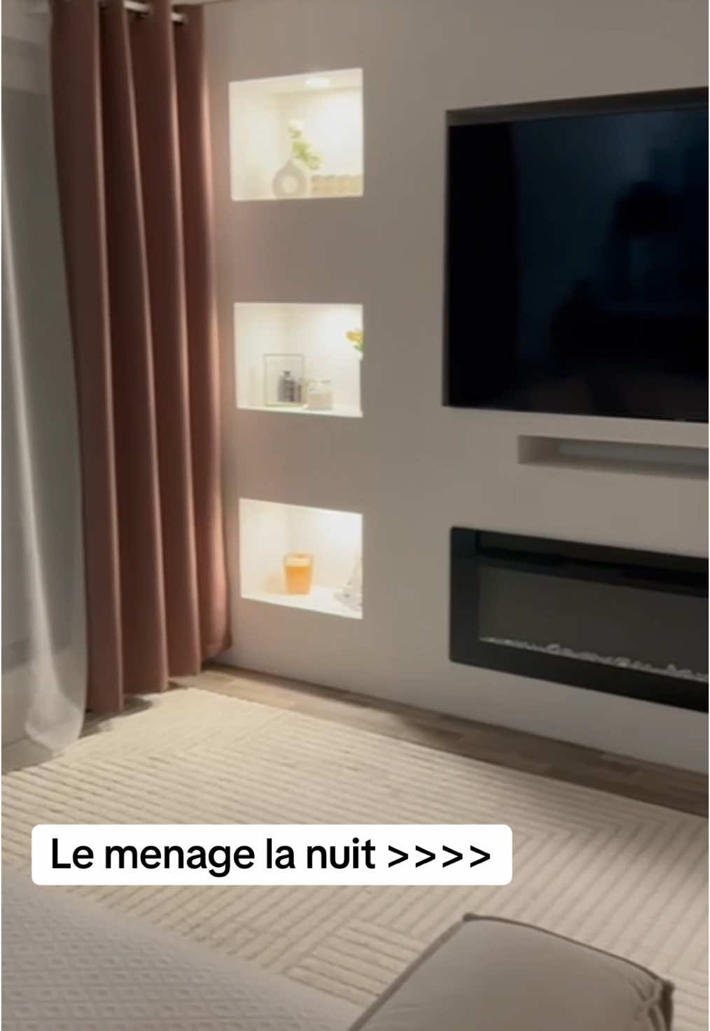A post by @assetou_nadir on TikTok caption: Pov : t’es juste maman finalement  #cleantok #menage #mom 