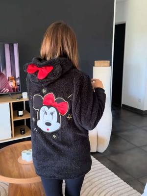 A post by @audreyarnod on TikTok caption: Maman !! Je rentre à la maison 🥳🥳Bonne soirée les amis 🥰❤️‍🩹💋