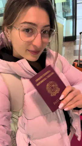 A post by @shinratensei98 on TikTok caption: Vi porto da Milano a Tokyo 🇯🇵 #shinra #viaggi #giappone #shinratensei98 