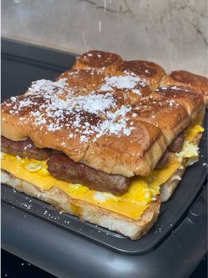 A post by @grubspot on TikTok caption: French toast sliders on the best bread @KING’S HAWAIIAN #grubspot #egg #cheese #frenchtoast #kingshawaiian #ad 