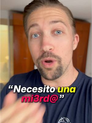 A post by @gringlesfacil on TikTok caption: Te enseño cómo construir tu camino al inglés sin fallar otra vez. En la clase de inglés más importante que podrías tomar. Acceso en el enlace de mi perfil. #Ingles #AprendeIngles #Inglesenlinea #English #learnenglish  #inglesonline 