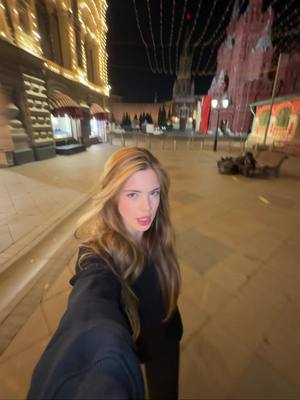 A post by @akyuliychfan0003 on TikTok caption: Скамейка забагалась