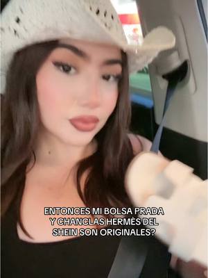 A post by @montpantoja on TikTok caption: OBVIOOOO 💋