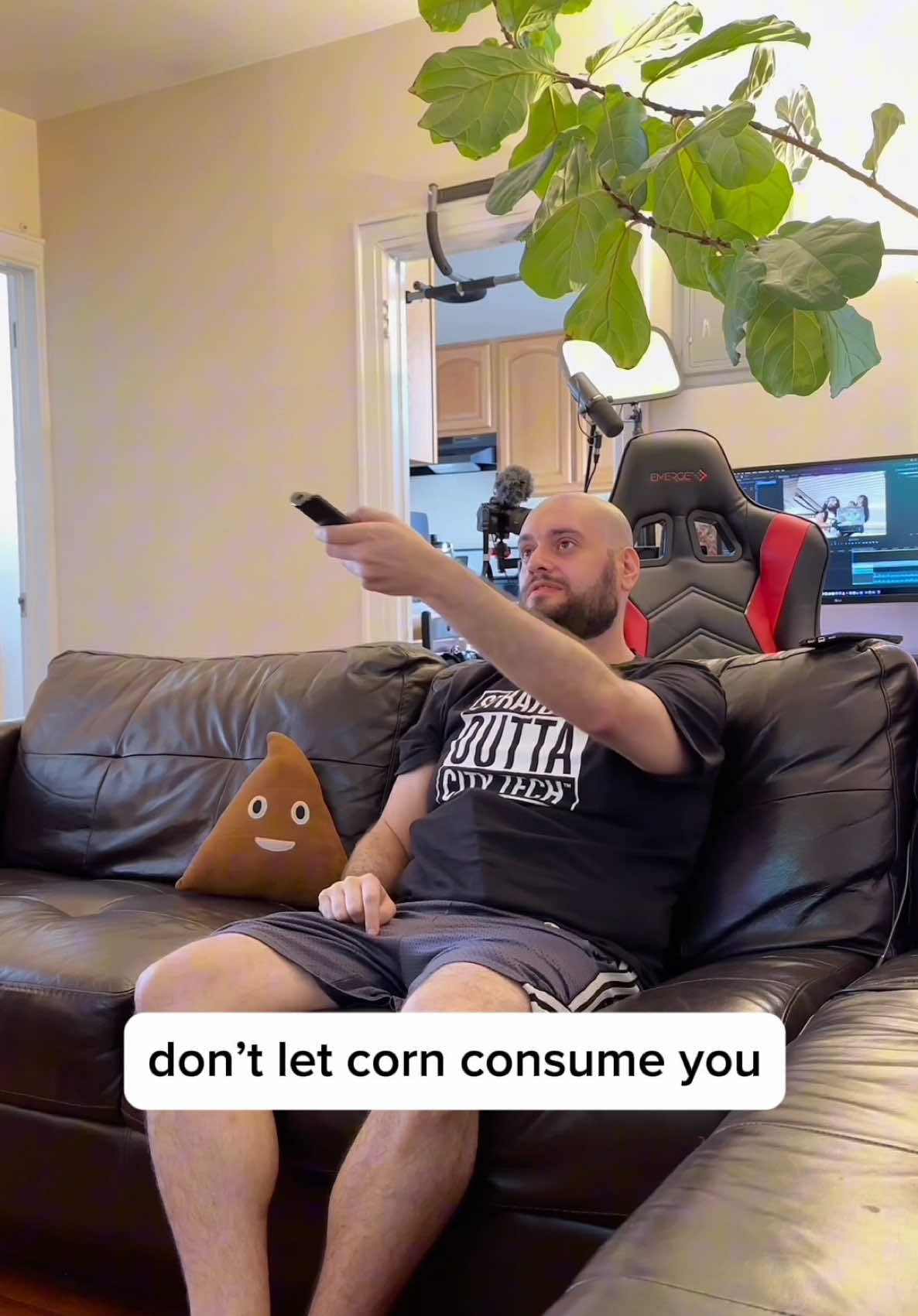 A post by @clop3z on TikTok caption: been having rough nights 😣 #seedapp #quitcorn 